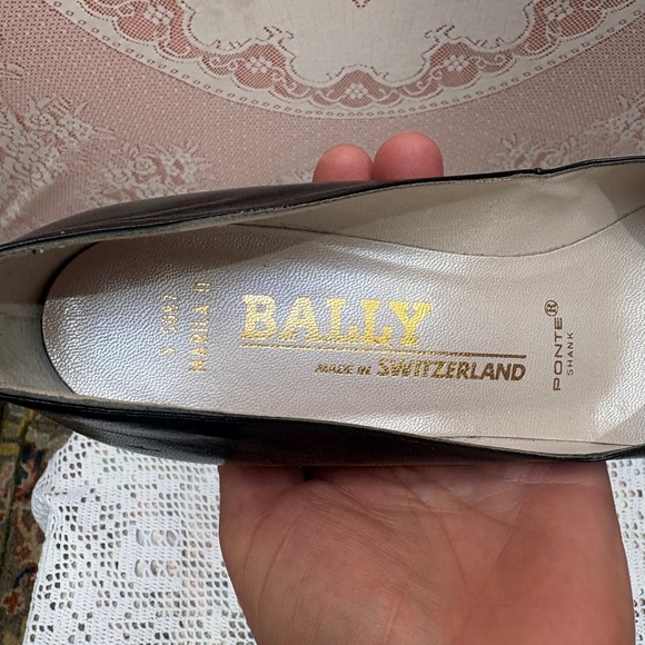 Bally Black Leather Kitten Heels | 9½ AA - Picture 5 of 7